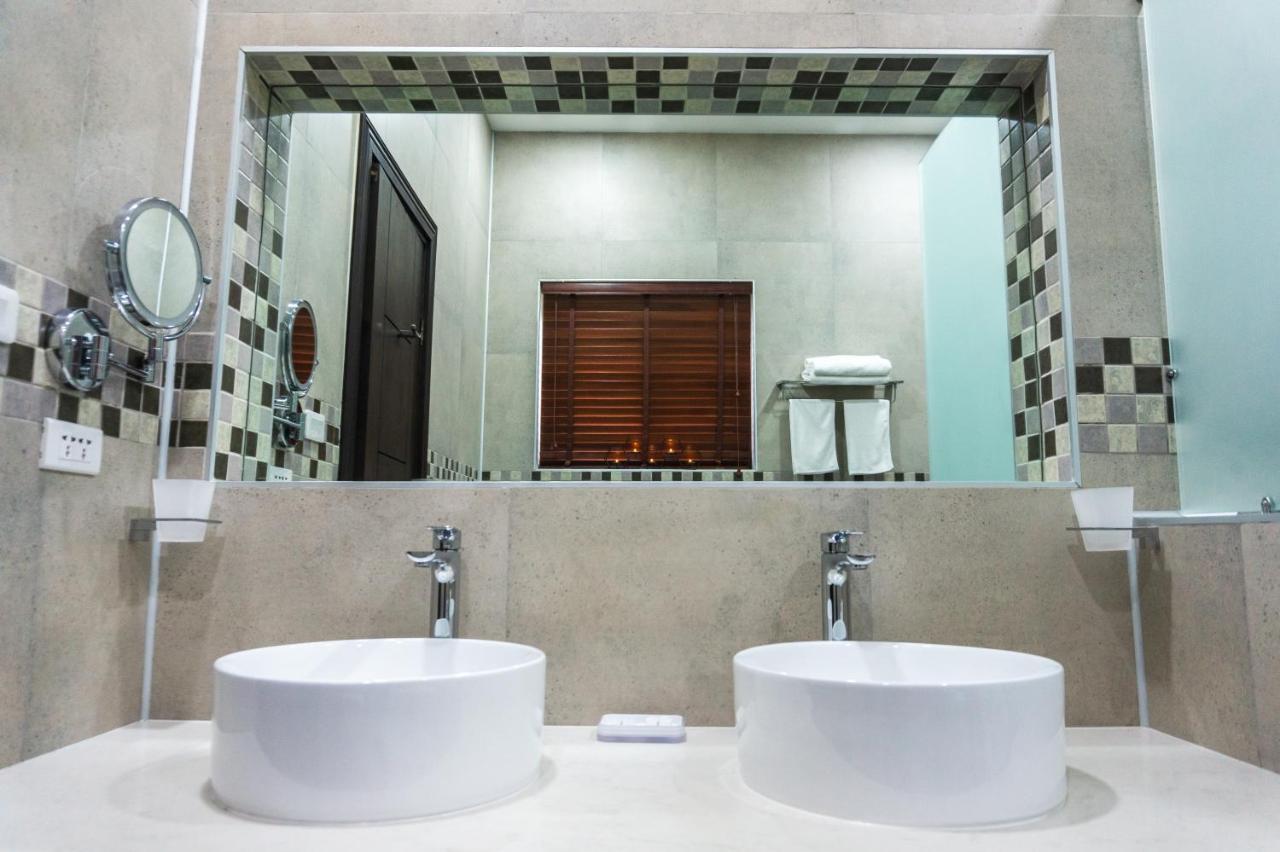 Luxury Villa Elena With Pool Not Far From Lio Beach 爱妮岛 外观 照片